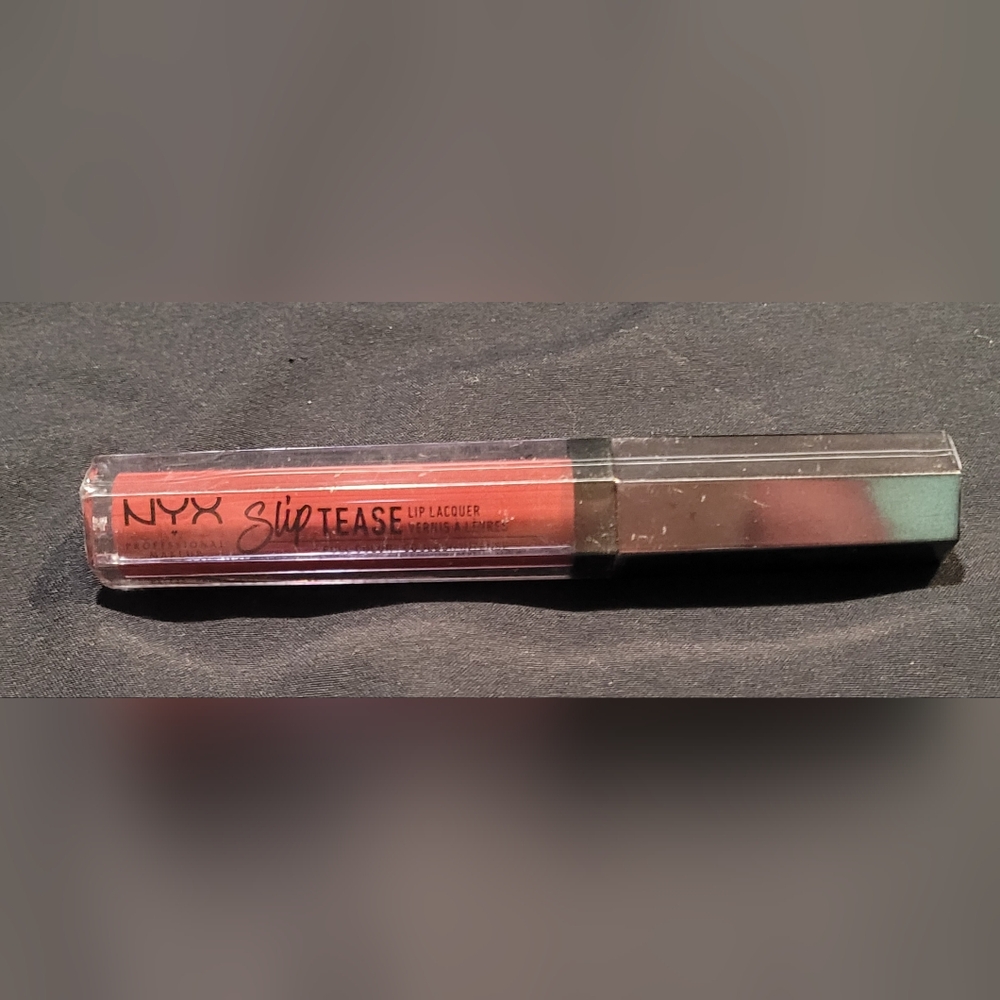 NYX Slip Tease "Spiced Spell" Lip Lacquer